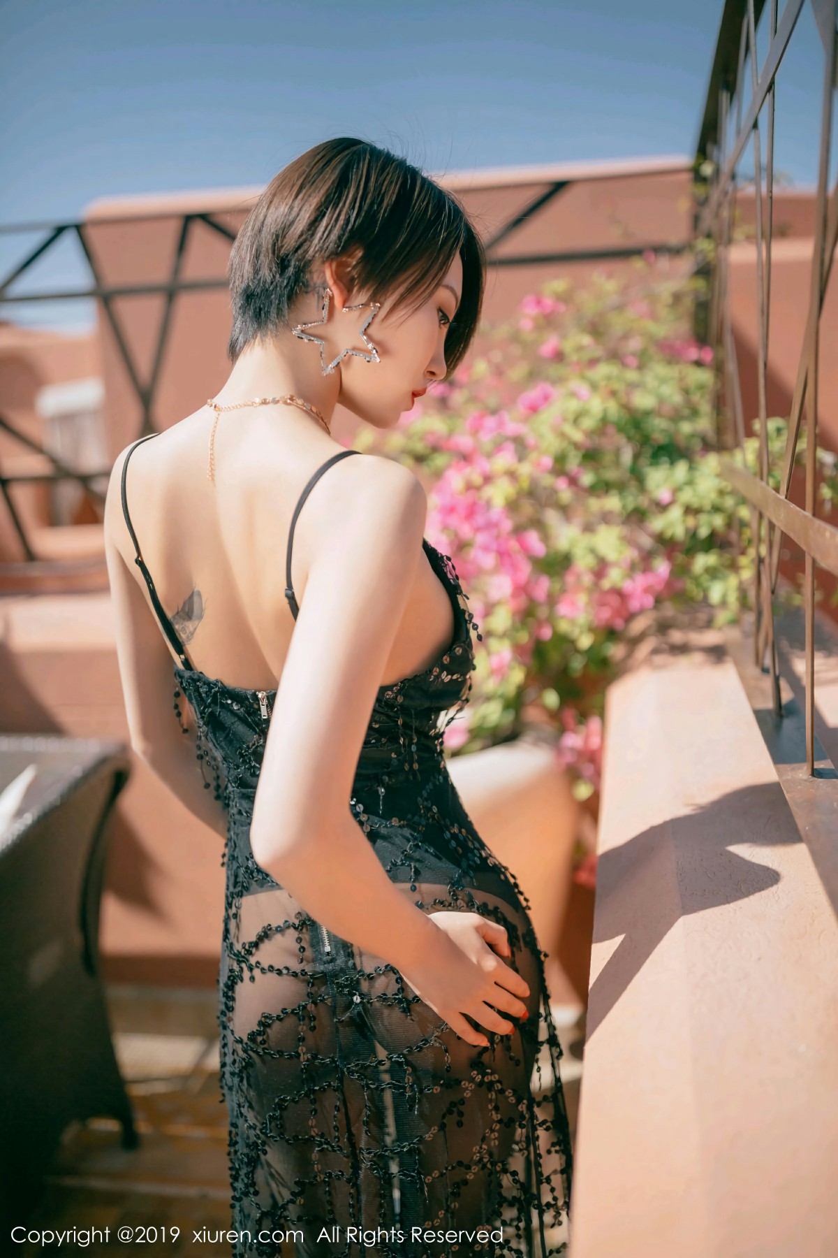 [XiuRen秀人网]2019.04.12 No.1393 冯木木LRIS