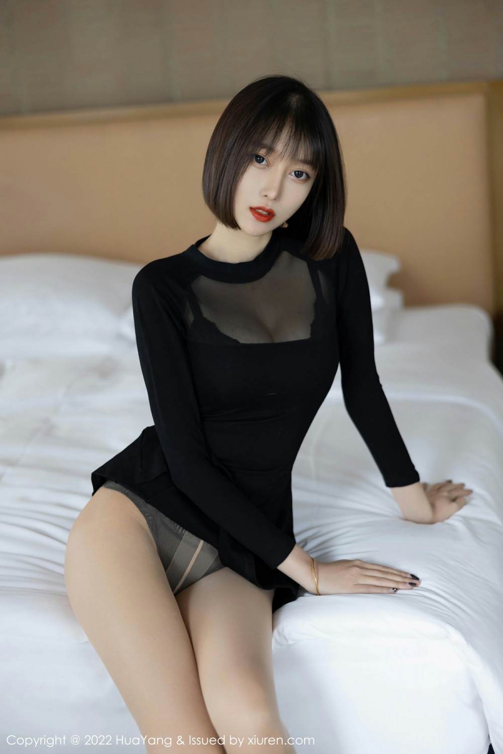 [HuaYang花漾写真] 2022.03.17 VOL.491 玥儿玥er 丝足美腿